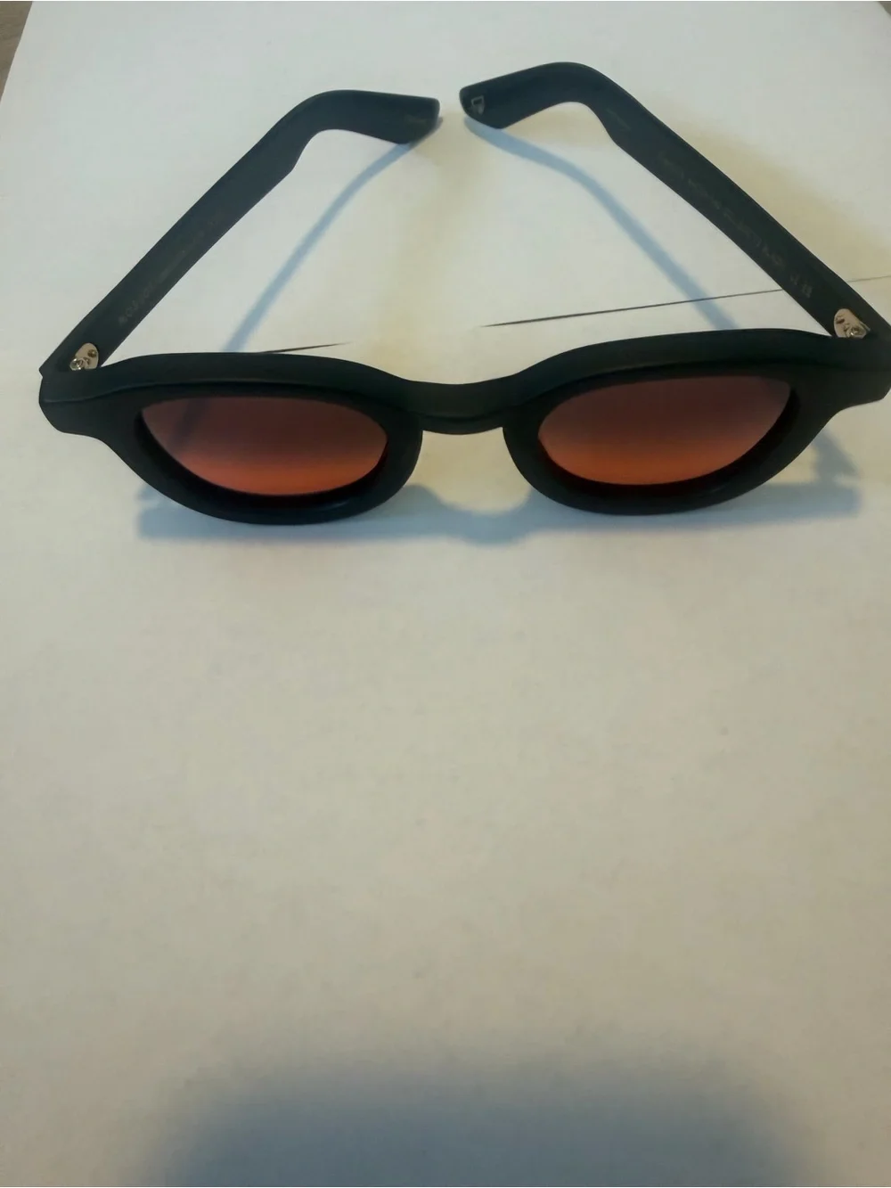 Moscot sunglass , Dahven, Matt black frame , Cabernet Lense : 44 See receipt.